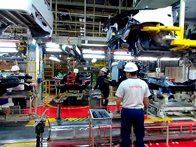 A recorrer virtualmente la planta de Toyota en Zárate